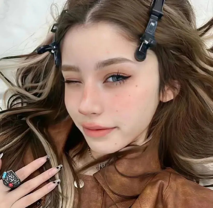 莠出良才